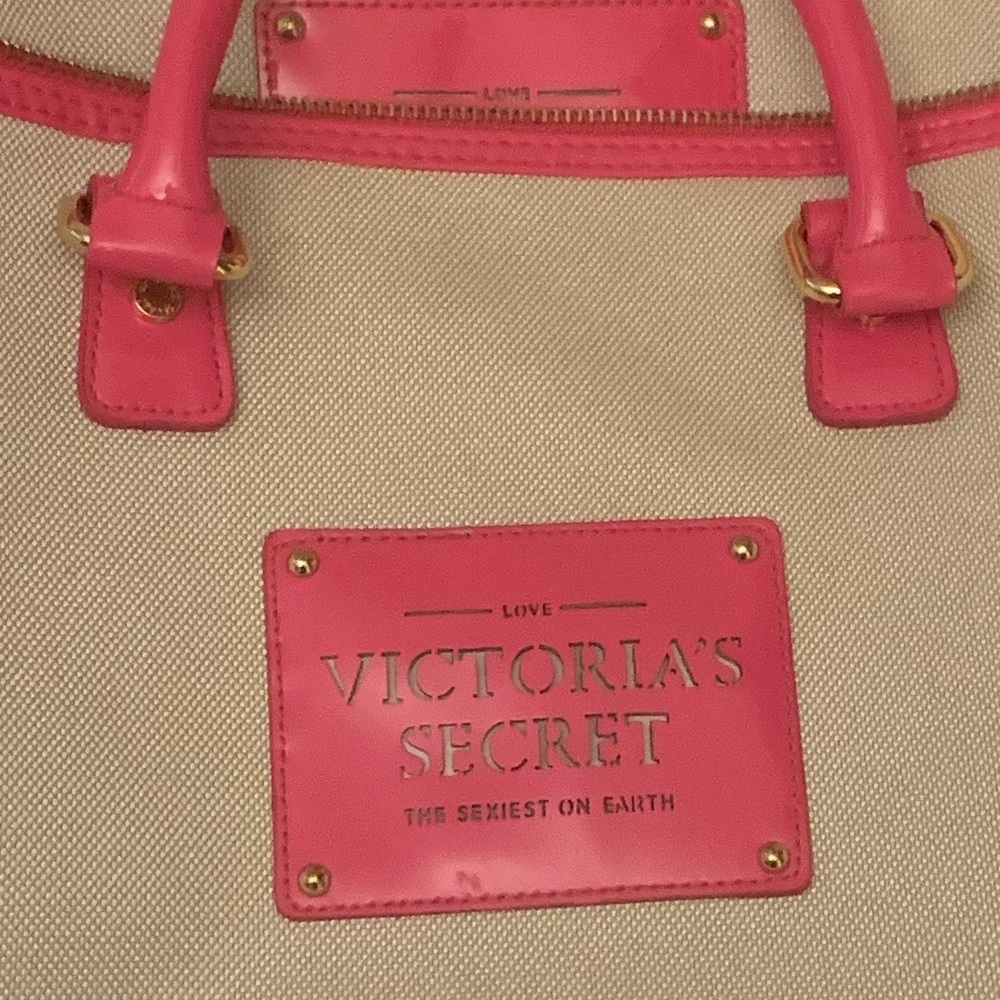 Victoria’s Secret 3 piece travel set